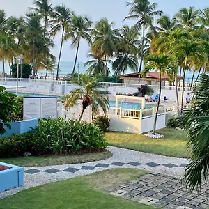 hobie-oceanfront-apartment-at-isla-verde.sanjuanpuertorico-hotels.com/