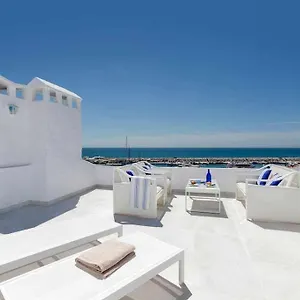 frontline-penthouse-puerto-banus.es-andalucia.com/