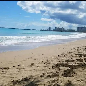 beach-front-apt-isla-verde-3.top-hotels-puertorico.com/